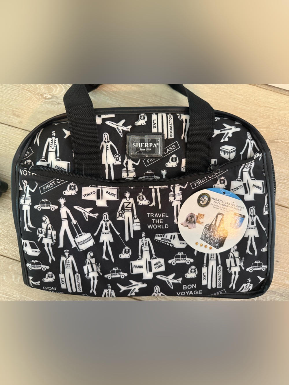 New Sherpa brand carrier Travel Tote for small cats or dogs.